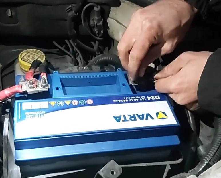 Fiat Doblo start-stopsuz akü fiyatları